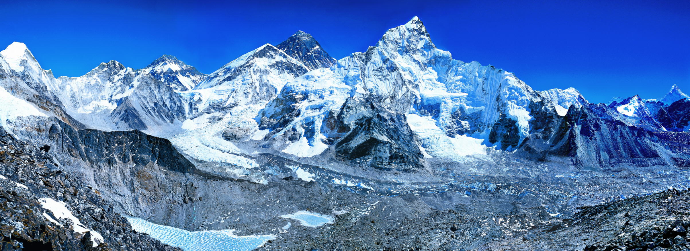 EVEREST.JPG (609202 Byte)